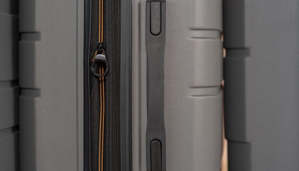 Zacięte drzwi — co robić, by bezpiecznie je otworzyć i nie uszkodzić zamka